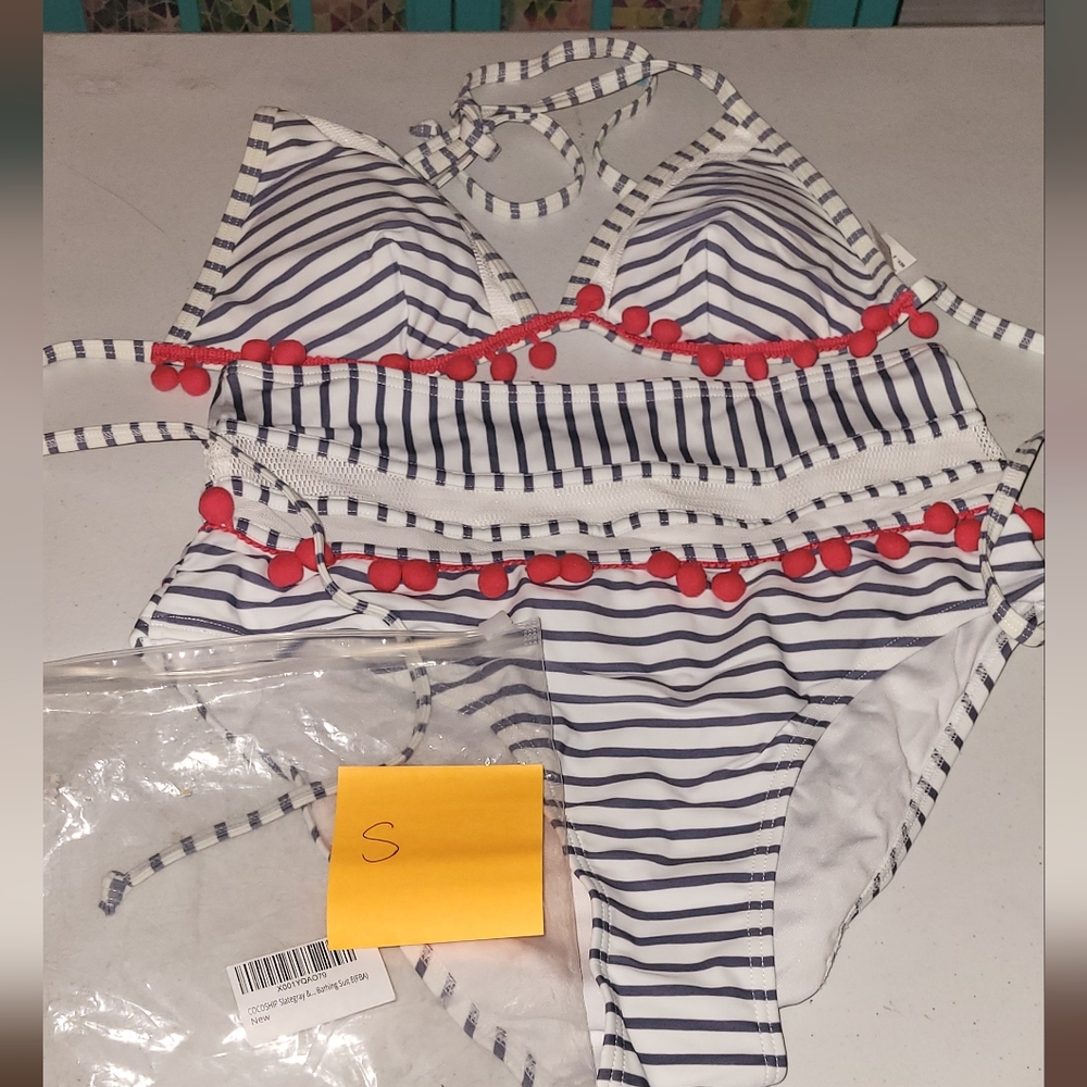 Super cute 2 piece bathing suit